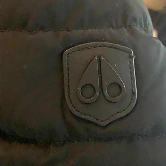 Almost new Moose Knuckles womens lightweight down jacket small - Picture 7 of 7